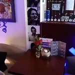 Отель Glorina