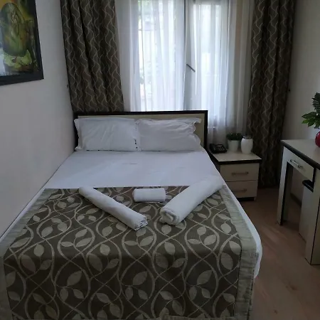 Отель Glorina
