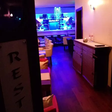 Glorina Hotel 3*