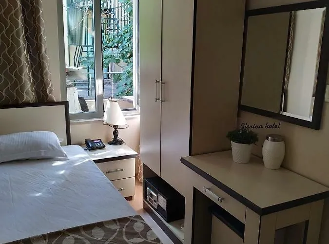 Glorina 3*
